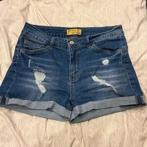Wax Jean Womens Ripped Shorts Medium